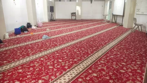 Ruang Mesjid Nurul Ilmi
