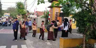 Sapa Salam Senyum